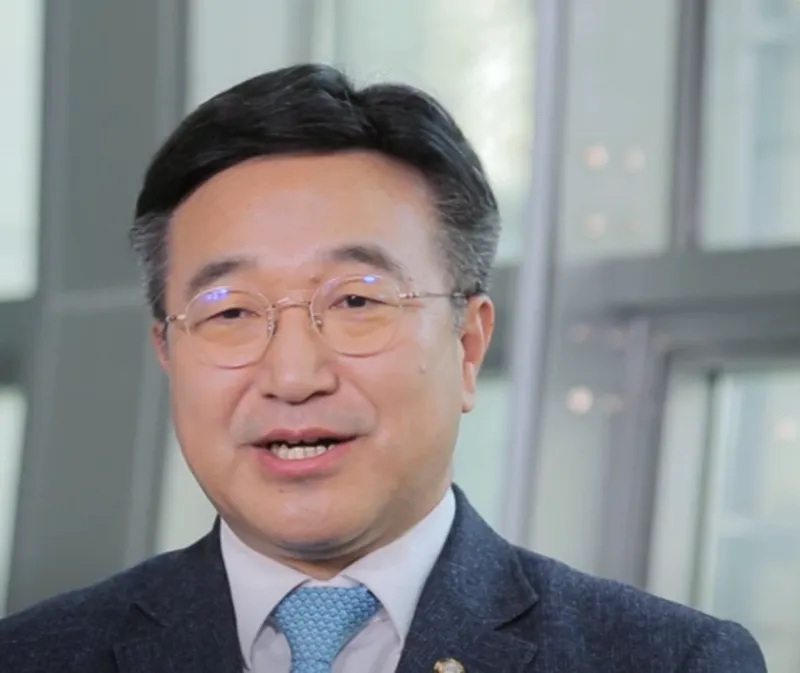 국회의원 인터뷰13.webp