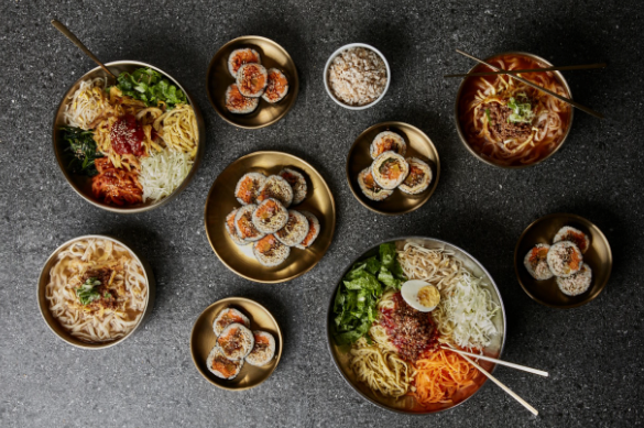 국동칼국수 – 진한 고기맛 칼국수와 김밥