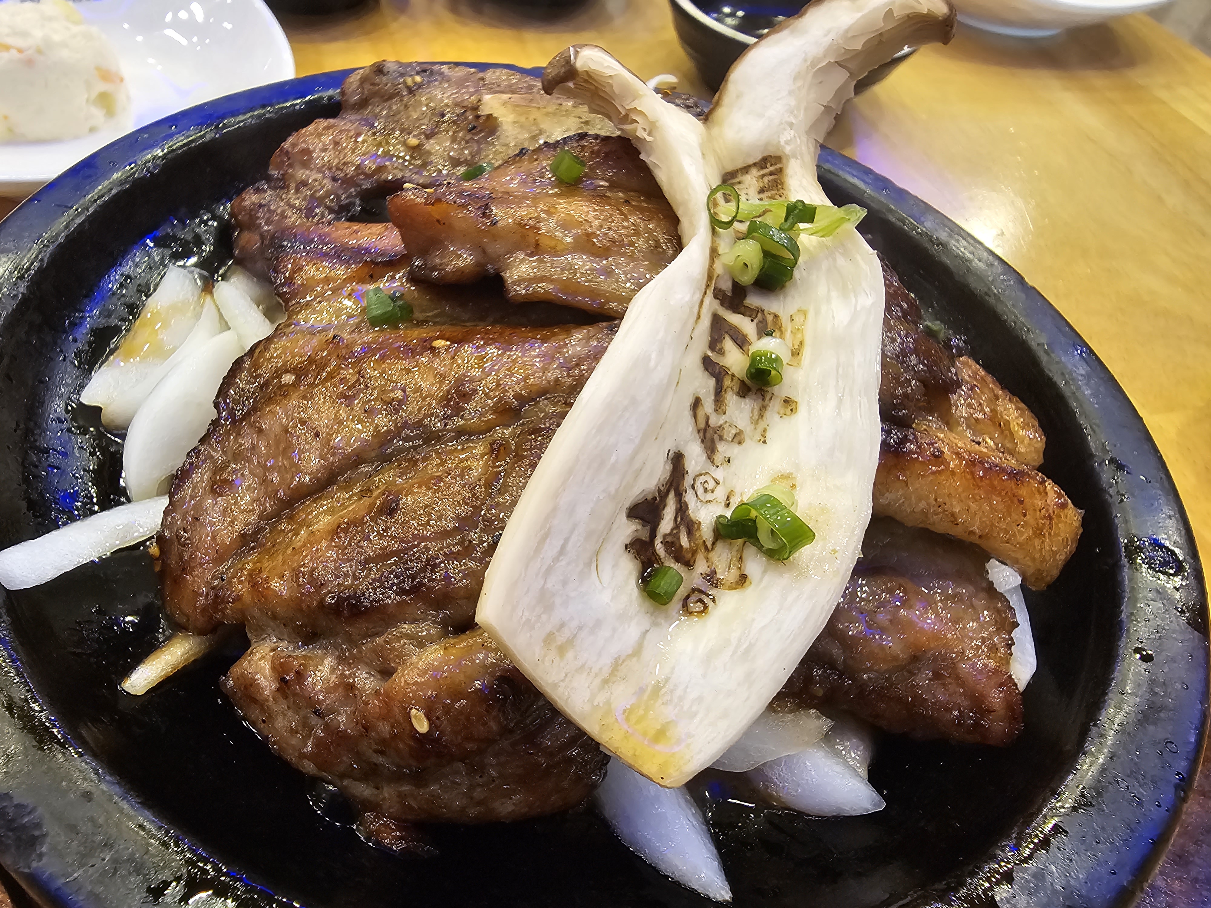 인천_계양구_효성동_홍가명가궁석갈비_돼지석갈비