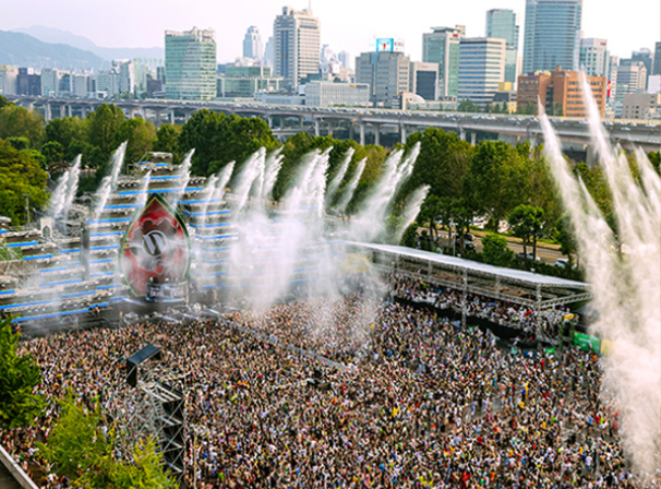 워터밤 포스터 사진