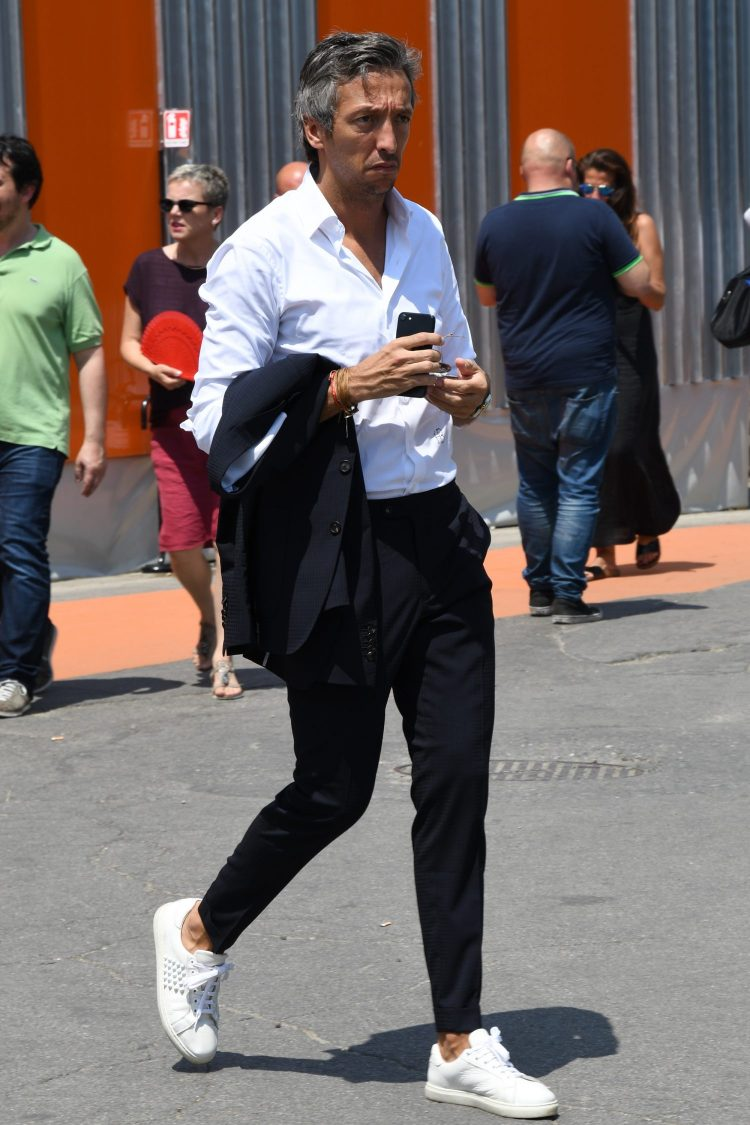 남자 짧은 머리 포마드 스타일 남자 짧은 머리 포마드 스타일