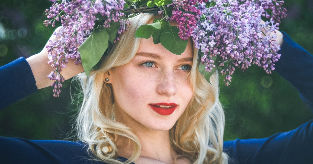 50대 남성과 여성의 얼굴 톤으로 건강 구별하기