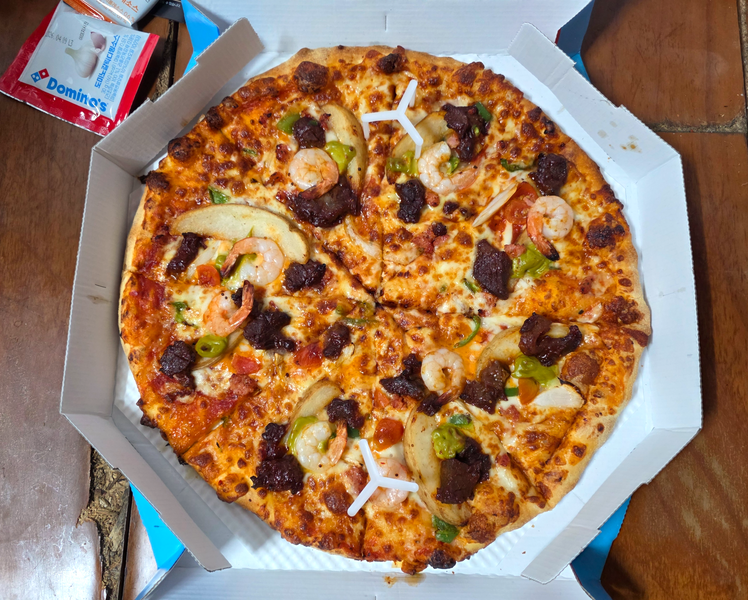 도미노피자LA치폴레갈비스테이크