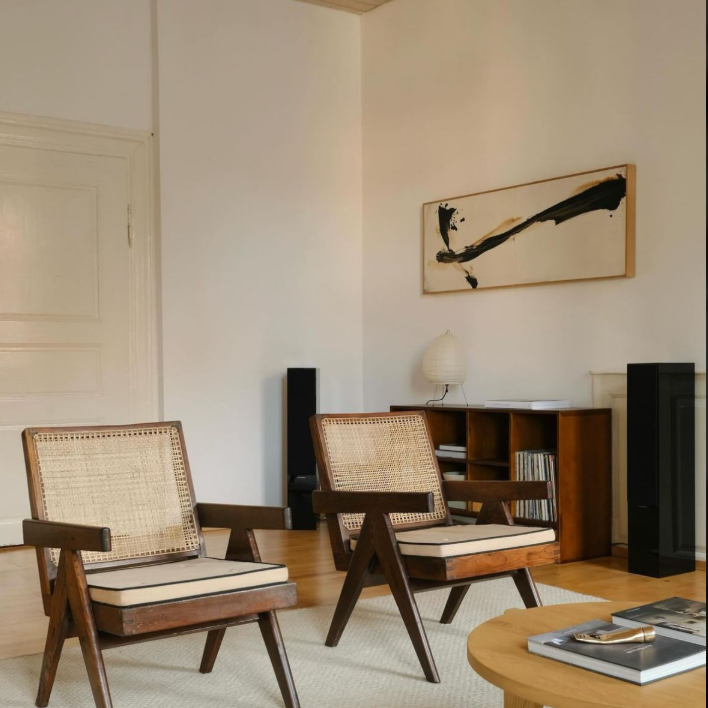 우드톤 거실 인테리어 신혼집 네오코지 스타일