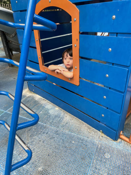 &lsquo;활발한 아이 vs 조용한 아이, 비교하지 않는 양육법&rsquo;