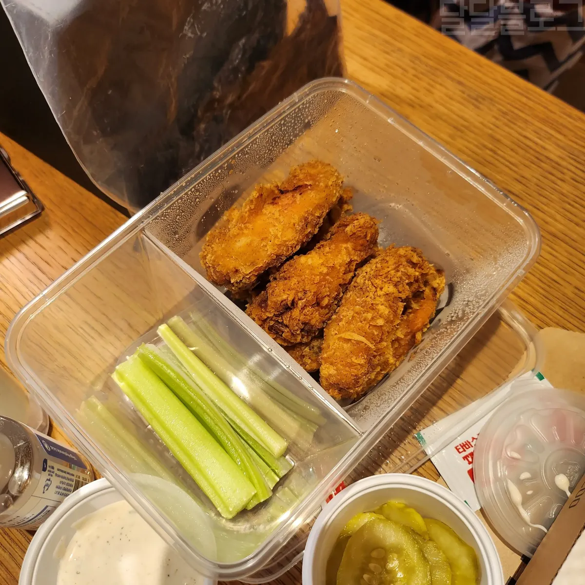 파라다이스시티-폴리스-버팔로윙