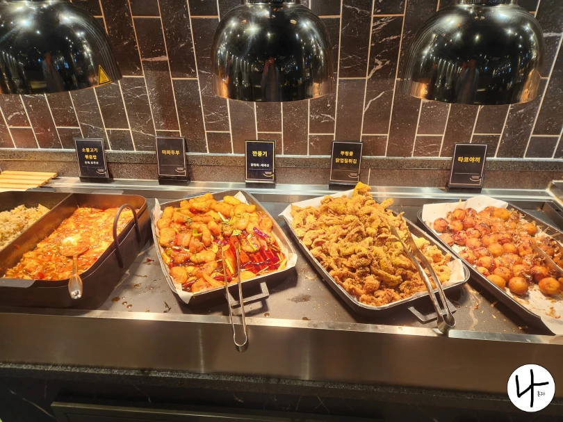 타코야끼와-쁘링클닭튀김요리