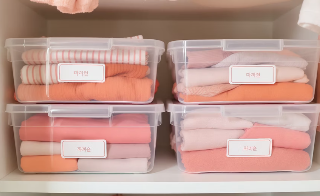 정돈된 옷가지들