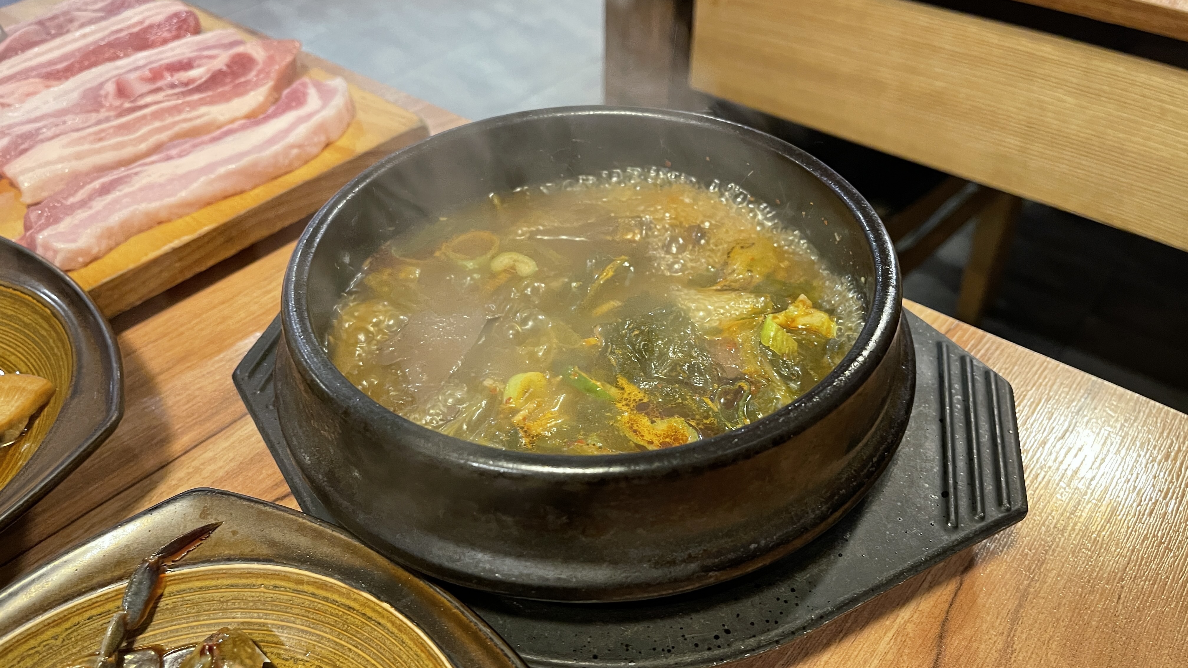 인천고기맛집-선지국과-간장게장을-서비르로-주는-고기맛집