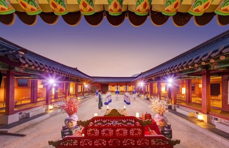 4. 경복궁 생과방 (Gyeongbokgung Palace Royal Kitchen)