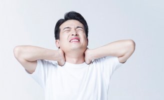 오른쪽 옆구리 통증 원인