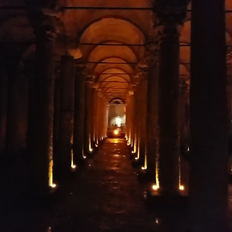 지하물저장고-내부