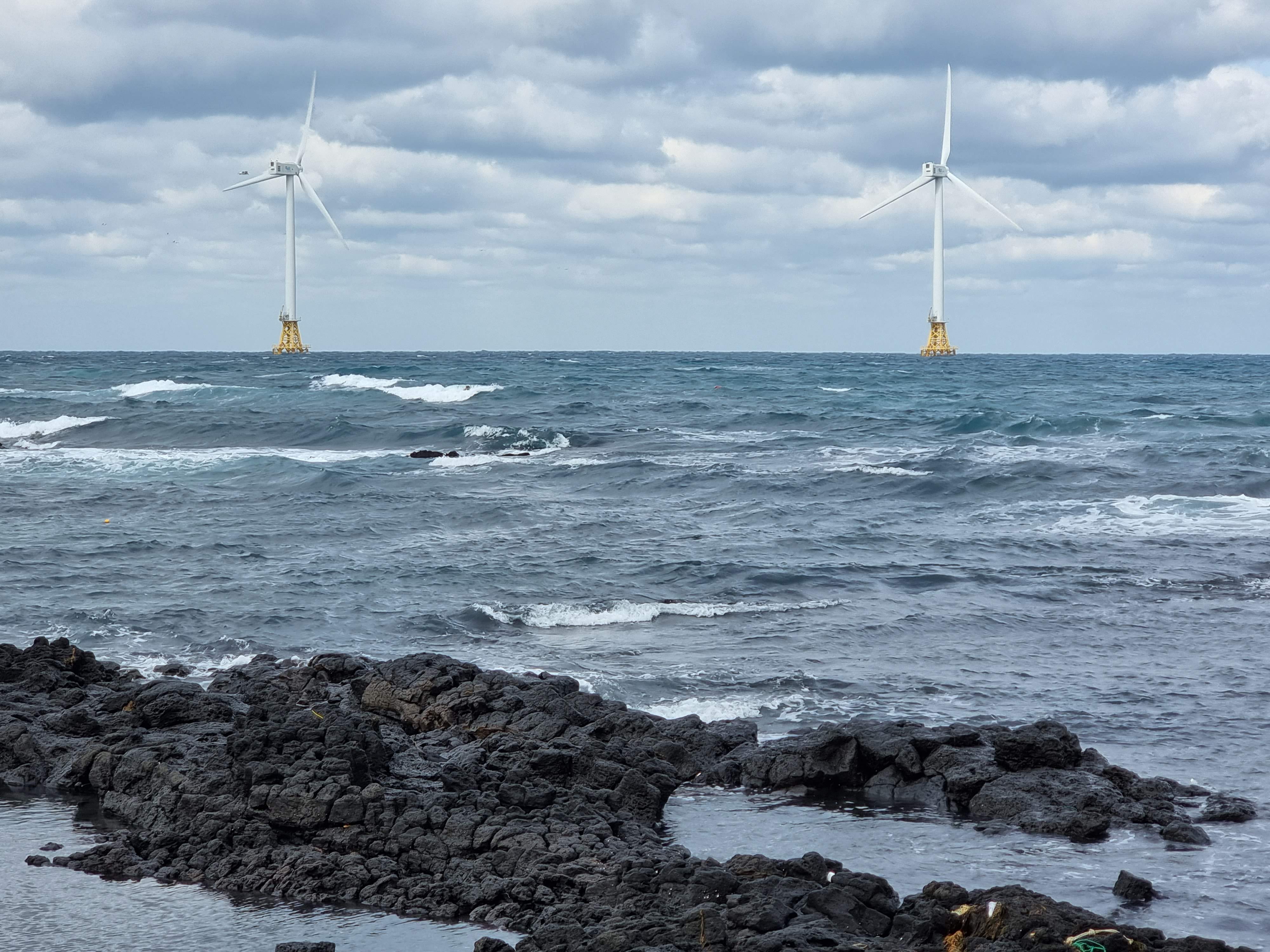 해수욕장 바다풍경