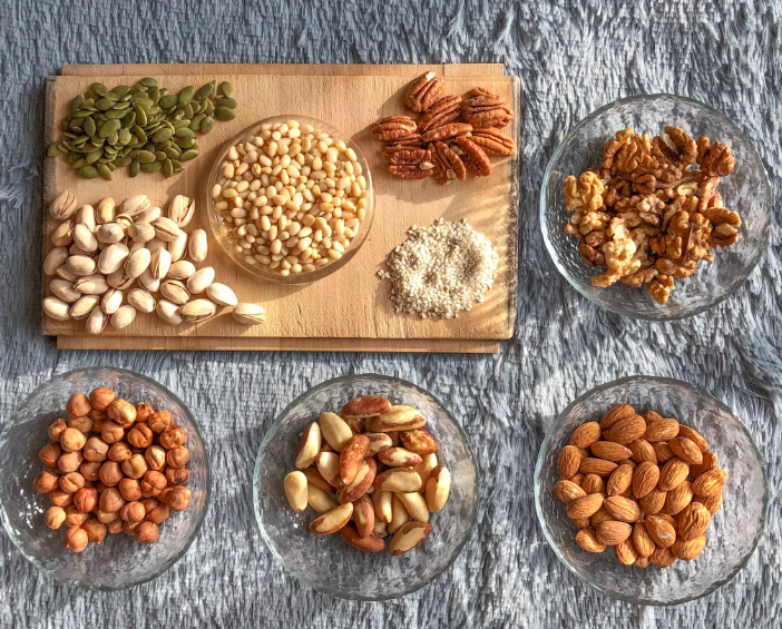 고지혈증에 도움돼는 견과류