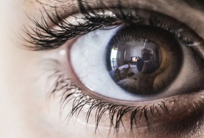 눈알이 빠질듯이 아픈이유