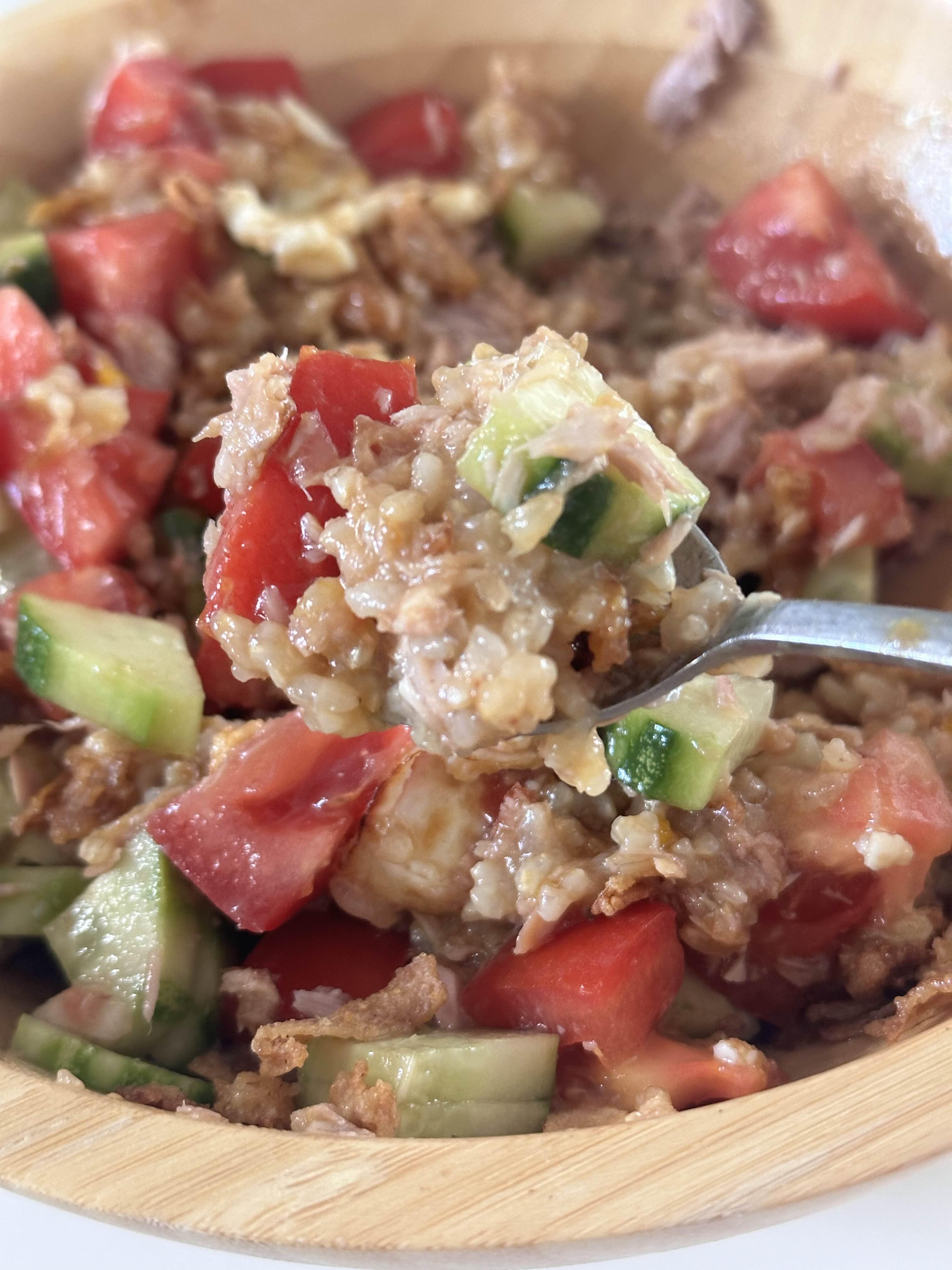 참치포케 비벼먹기