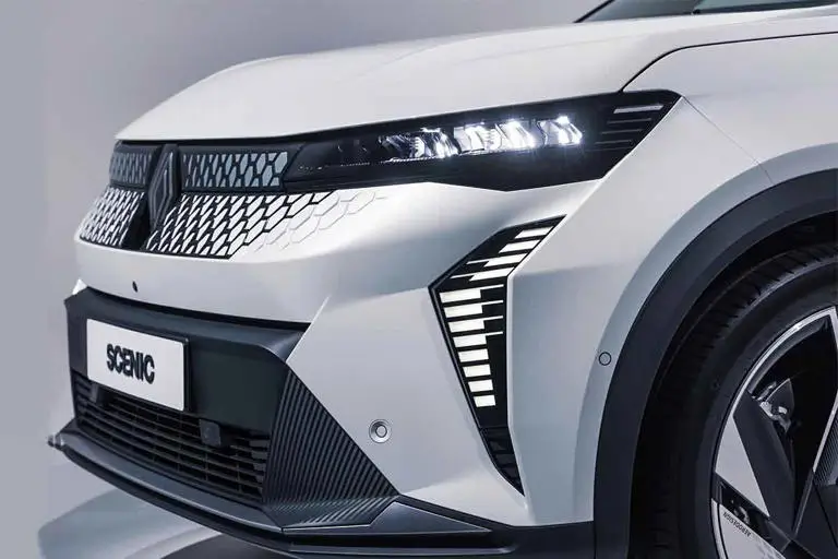 르노 세닉 이미지