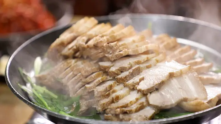 이만기 동네한바퀴 보쌈 한 상 추천 반찬가게 금호동 금남시장 맛집 소개