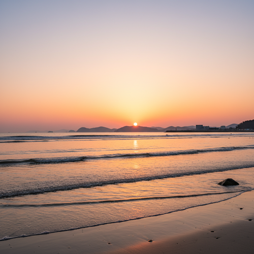 동해를 벗어나 서해에서 만나는 감동 일출 명소