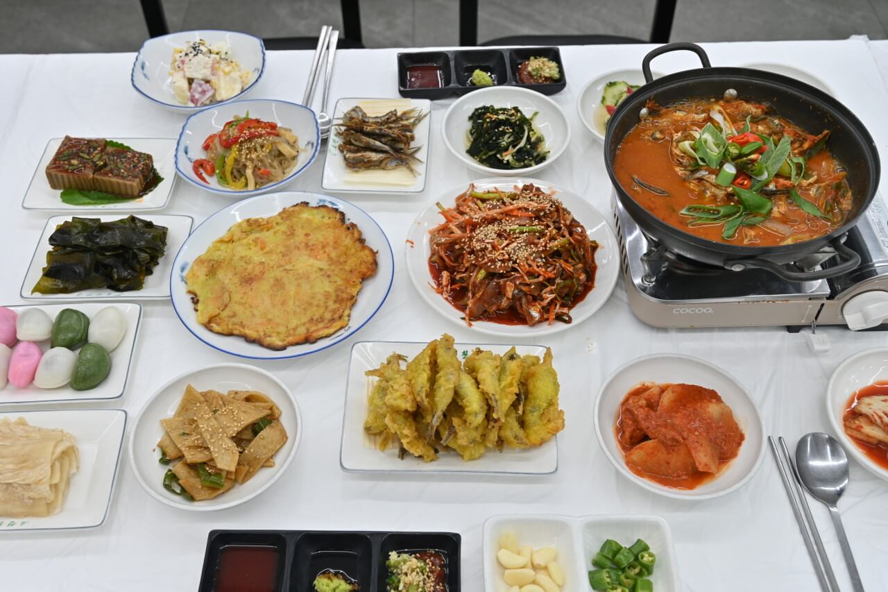 생생정보 2307회 음식 X-파일 거제 외포항 멸치 세트 요리 효진횟집 (대구코스요리 맛집)