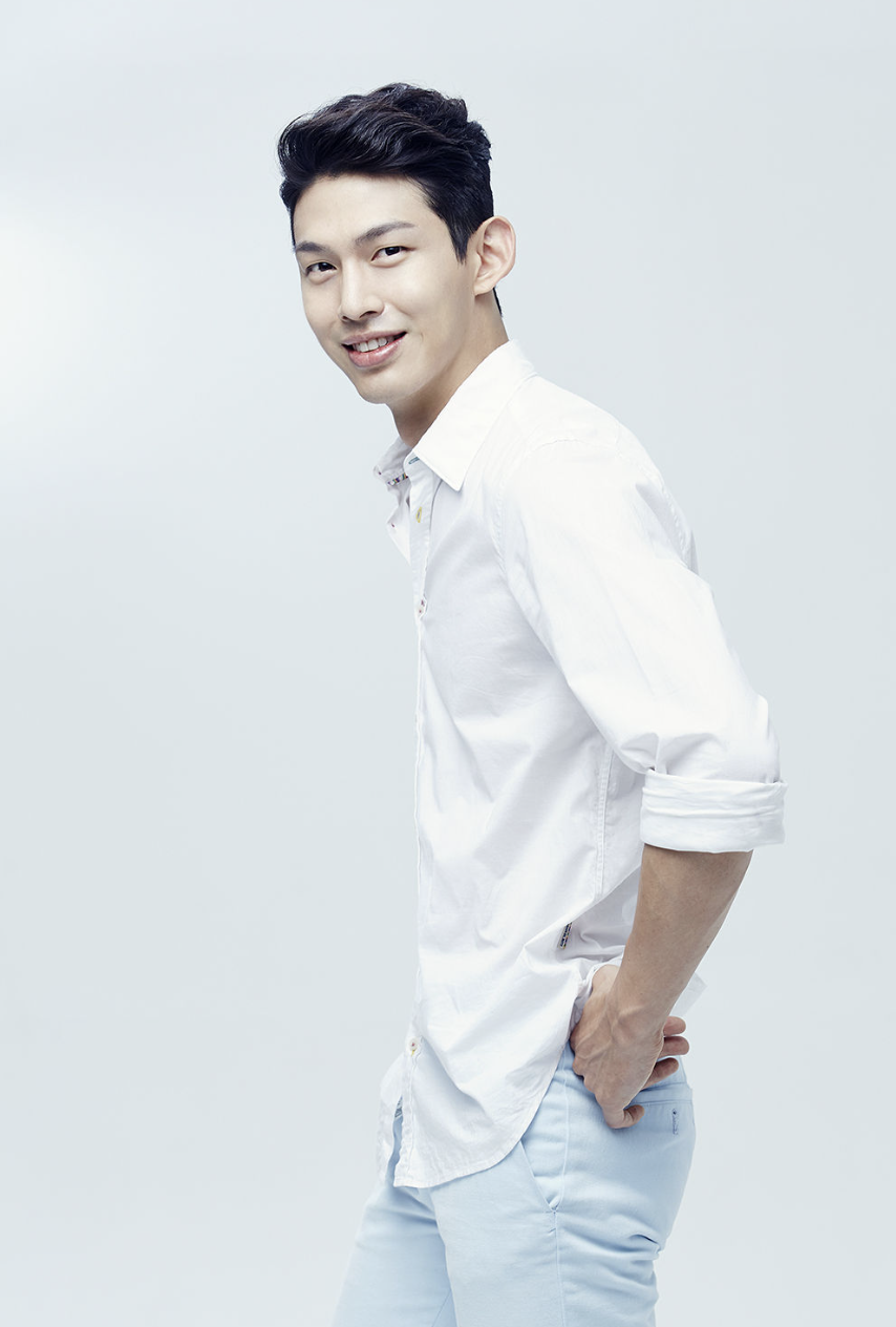 최정원 프로필 화보