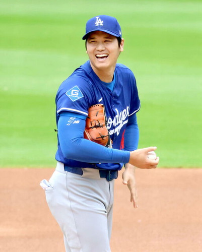 투수 복귀를 앞두고 밝은 표정으로 연습에 임하는 오오타니