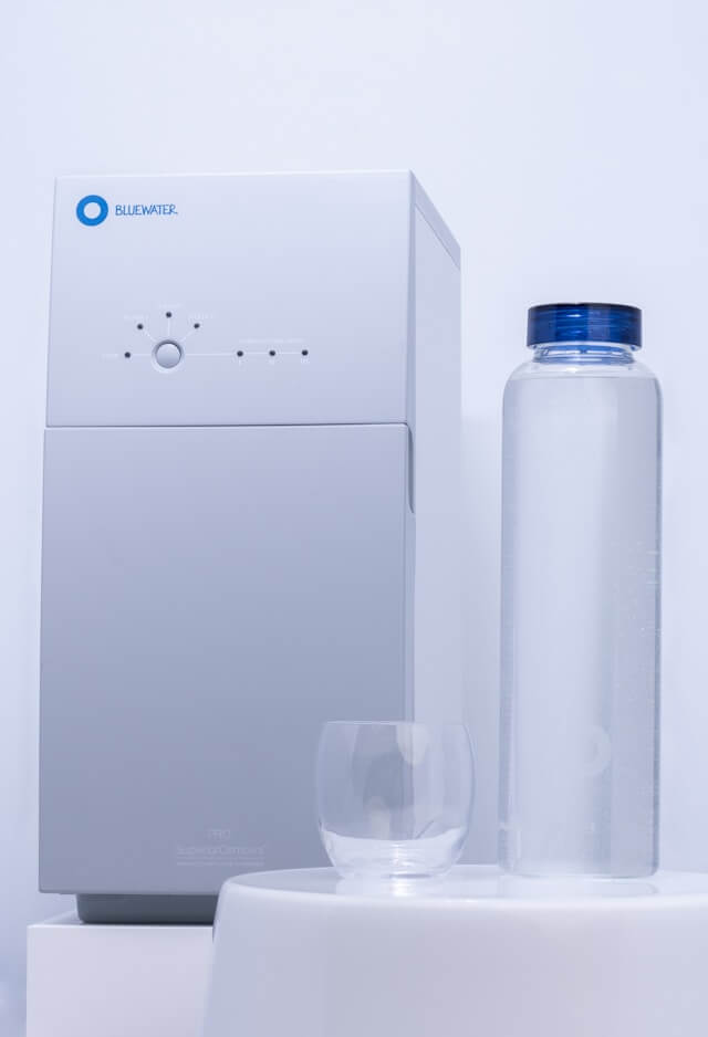 정수된 물 사진