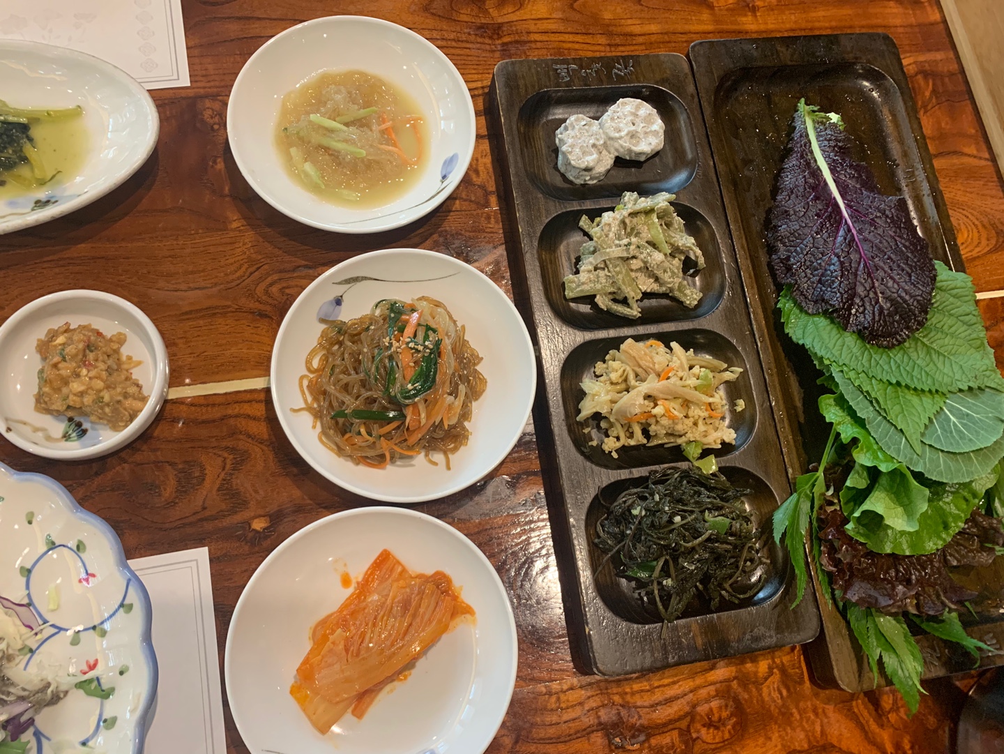 백운애꽃 반찬류