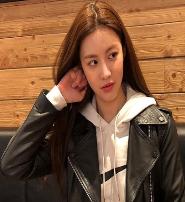 고윤정 CF