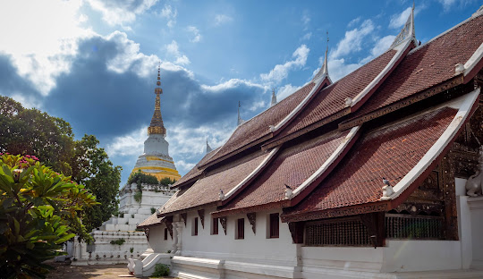 Wat Phra Kaew Don Tao Suchadaram