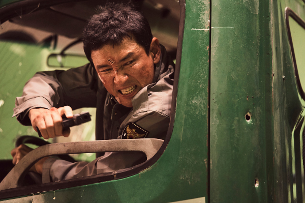 영화-크로스-황정민-주연-스틸컷