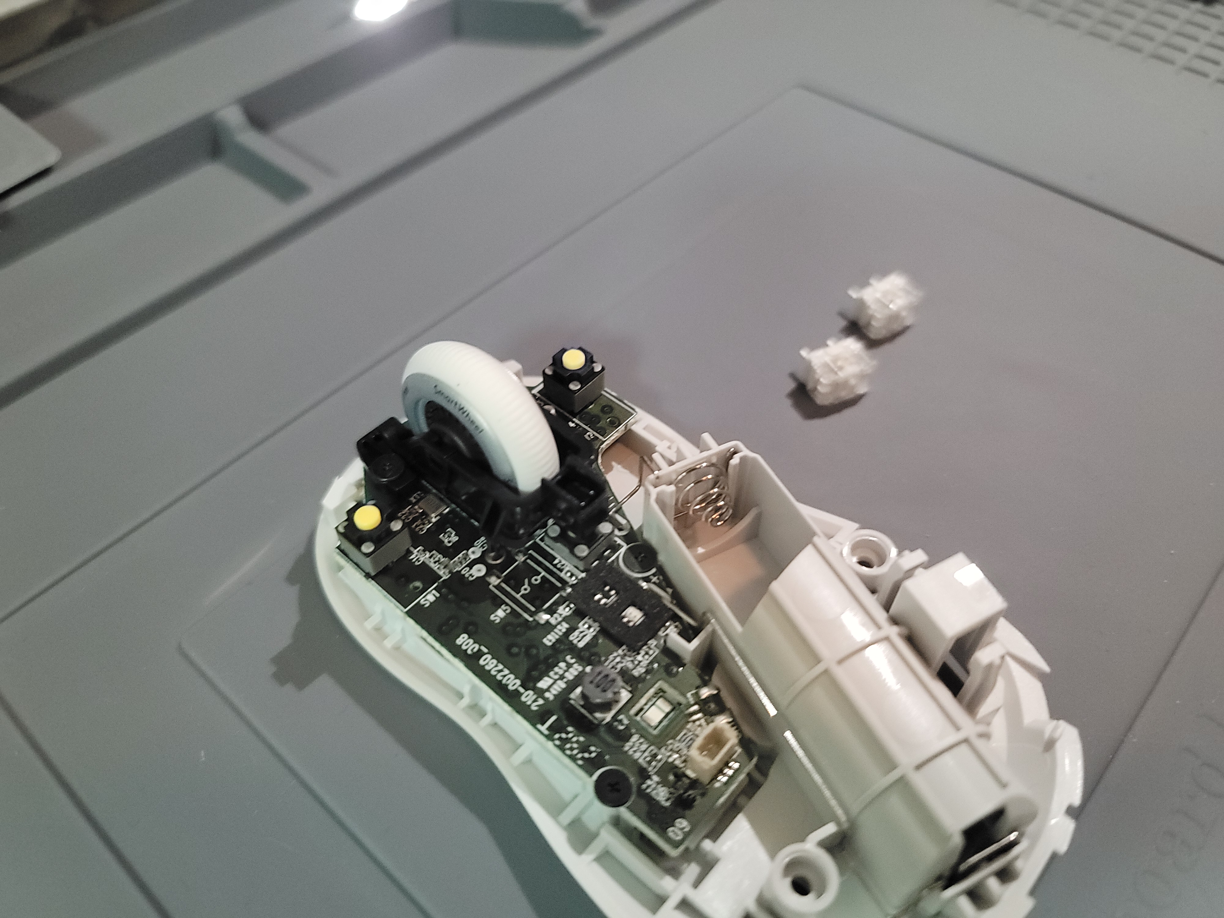 로지텍 M650 내부 구조 및 클릭부 스위치 위치