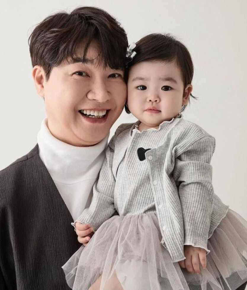 박수홍 엄마 아빠 친형 형수 김다예 결혼 딸 고양이 다홍 부모 근황 프로필