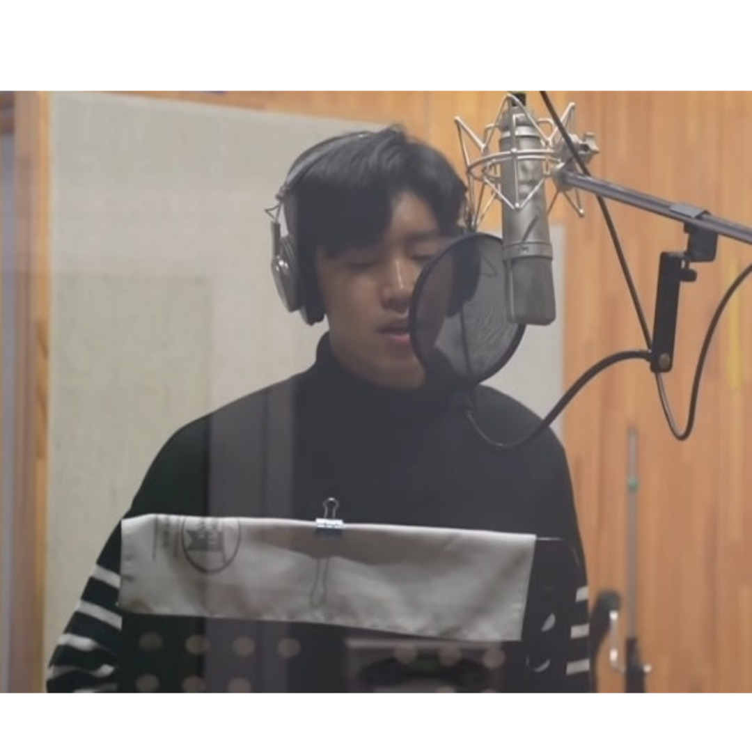 임영웅 노래 부르는 사진