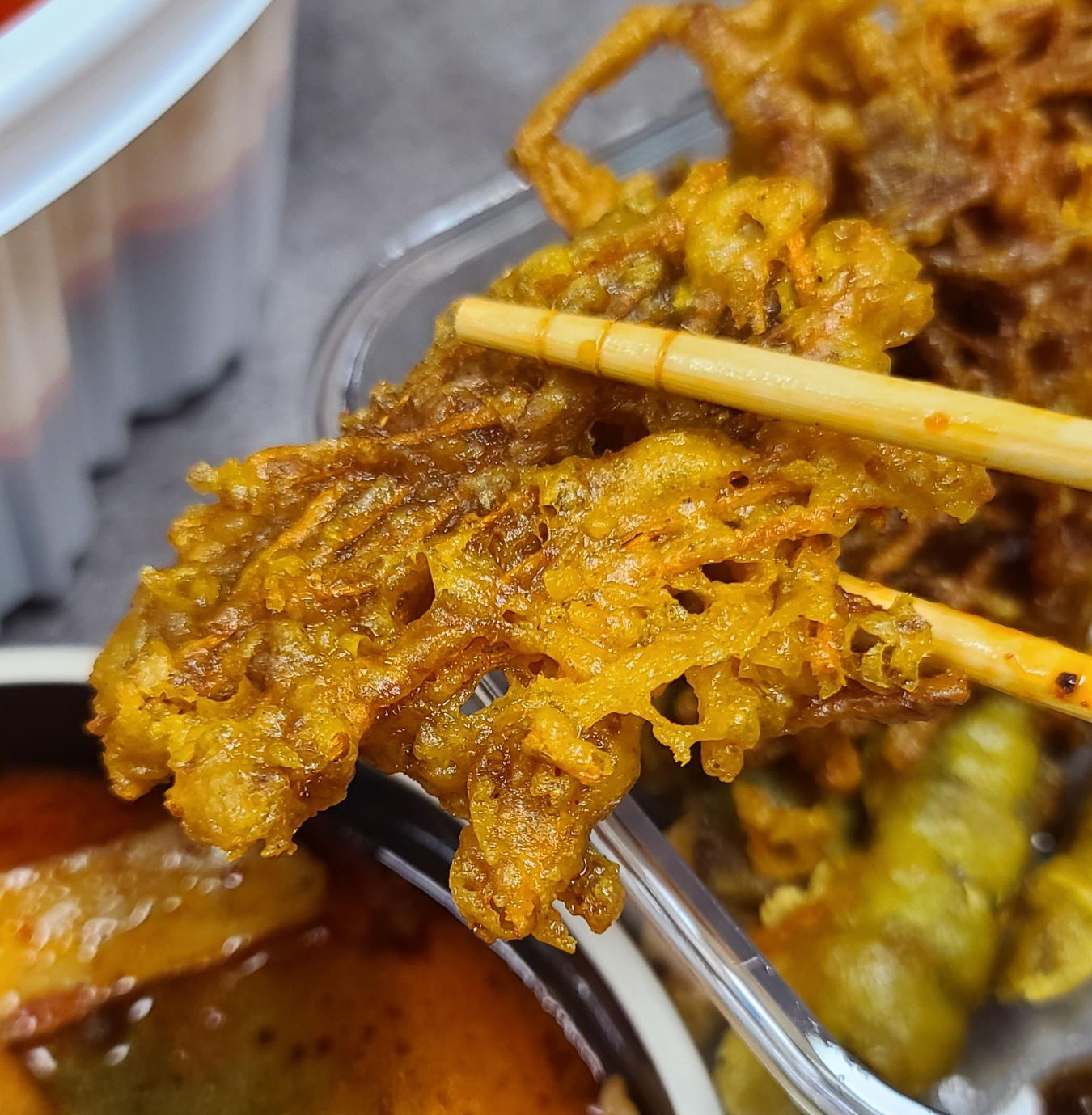 엽기떡볶이 마라떡볶이 엽떡신메뉴 배달음식 내돈내산 한접시가득 청담추어정 미꾸리튀김 동충하초튀김 미꾸리고추