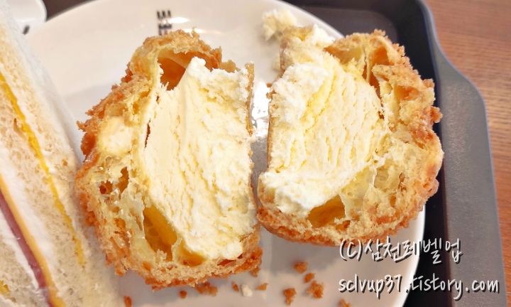 메가커피 아이스허니와앙슈 단면