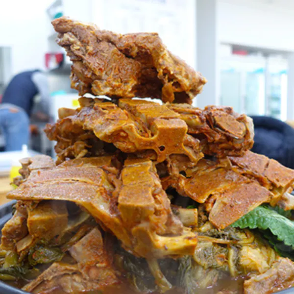 생생정보 대결 맛 대 맛 25cm 뼈 탑 감자탕 vs 해물간장뼈찜 음식점