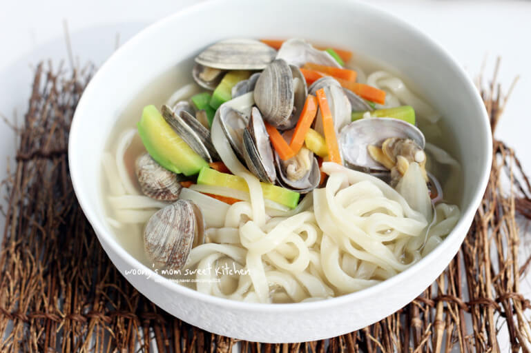 바지락 칼국수