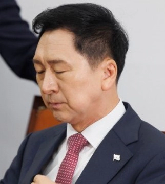 김기현 사퇴 이준석 비공개 회동 | 김기현 국회의원 프로필 나이 고향 학력 지역구