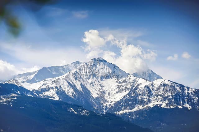 구름 감상을 위한 하루 중 최고의 시간대와 이유