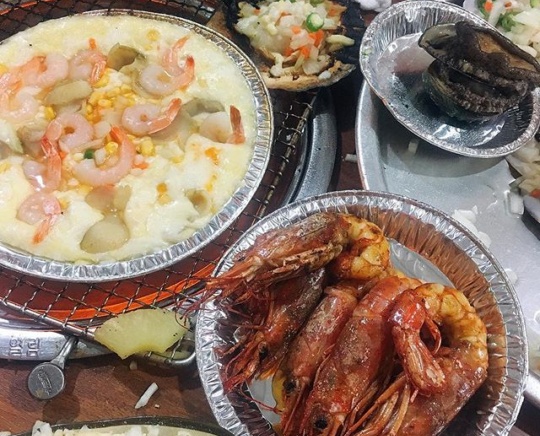 부산 송도 조개구이집 '희자매'