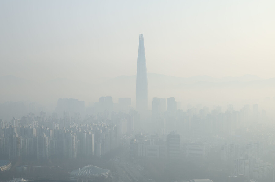 아파트 1층 vs 탑층 미세먼지 비교 실험 - 7일간 CO2&middot;PM2.5 수치를 직접 측정한 실제 데이터 리포트