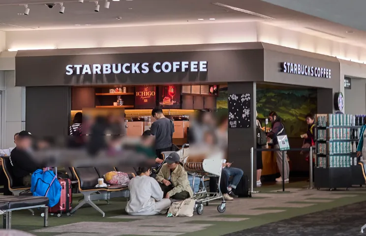 후쿠오카-스타벅스-매장-추천-후쿠오카-공항점-외관