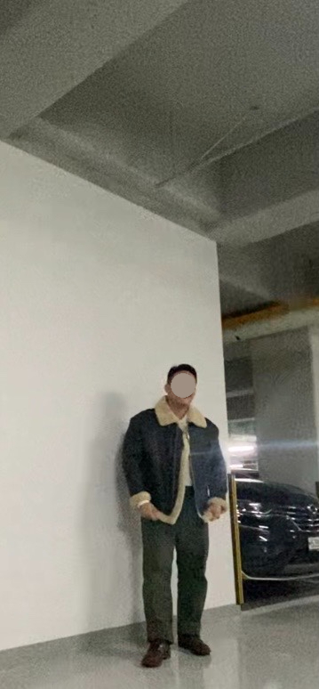 데일리룩(오뭘입)스페로네 브라운 무스탕, 유니클로 와플헨리넥, 무신사스탠다드 퍼티그 팬츠, 레드윙 아이언레인저, 빈티지패션, 데일리룩, 남자데일리코디, 남자데일리패션, OOTD