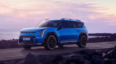 EV9 파란색 계열 사진