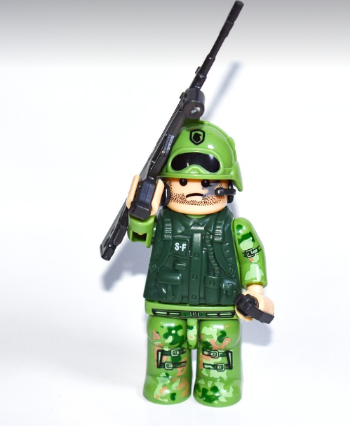 군인 레고의 모습