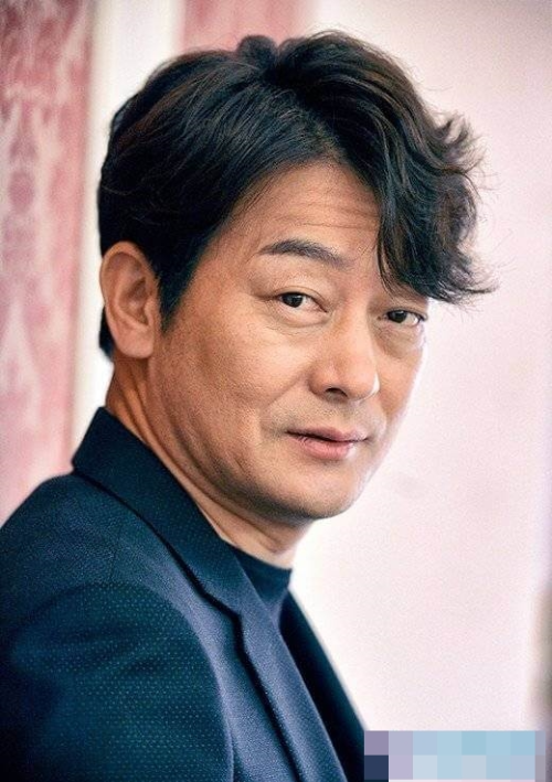 배우 조성하