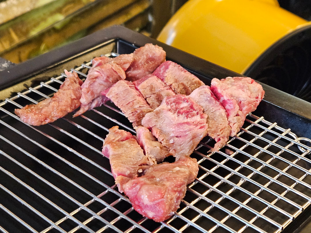 삼돌박이 수라육간 고기