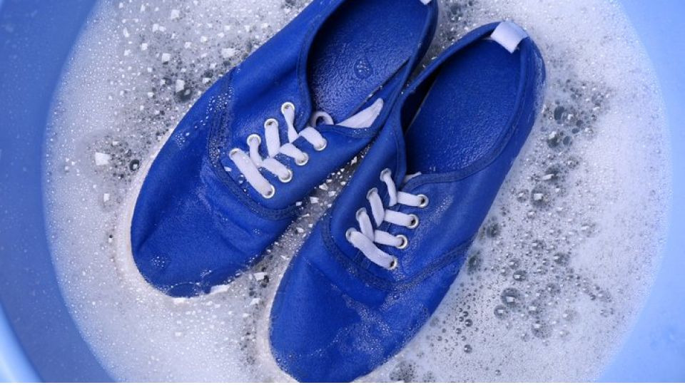 중성세제 사용 세탁