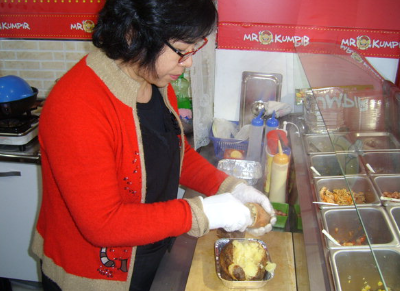 쿰피르 &ndash; 터키 길거리 음식의 매력&amp;#44; 나혼자산다 팜유 이스탄불 여행편 화제!